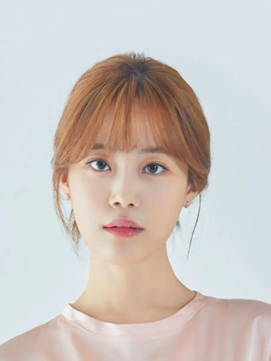 بیوگرافی Heo Young Ji