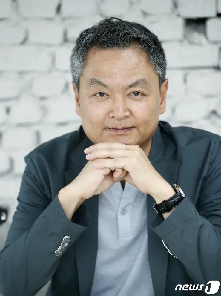 بیوگرافی Kang Yoon Sung