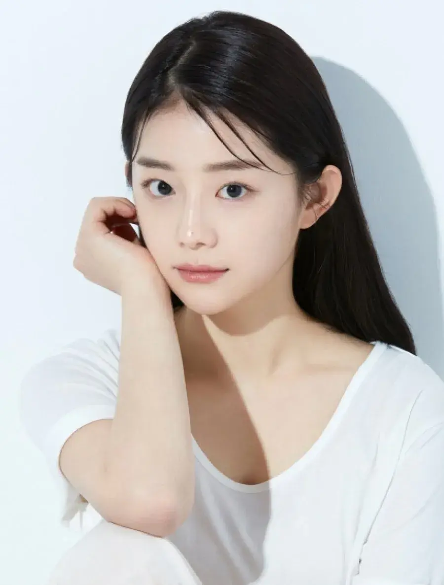 بیوگرافی Byeon Seo Yoon
