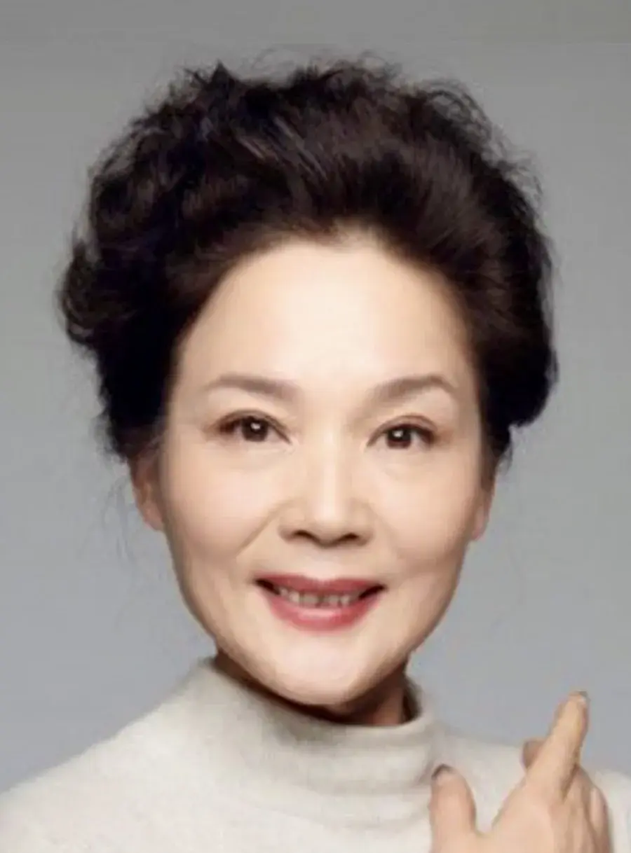 بیوگرافی Yang Qing