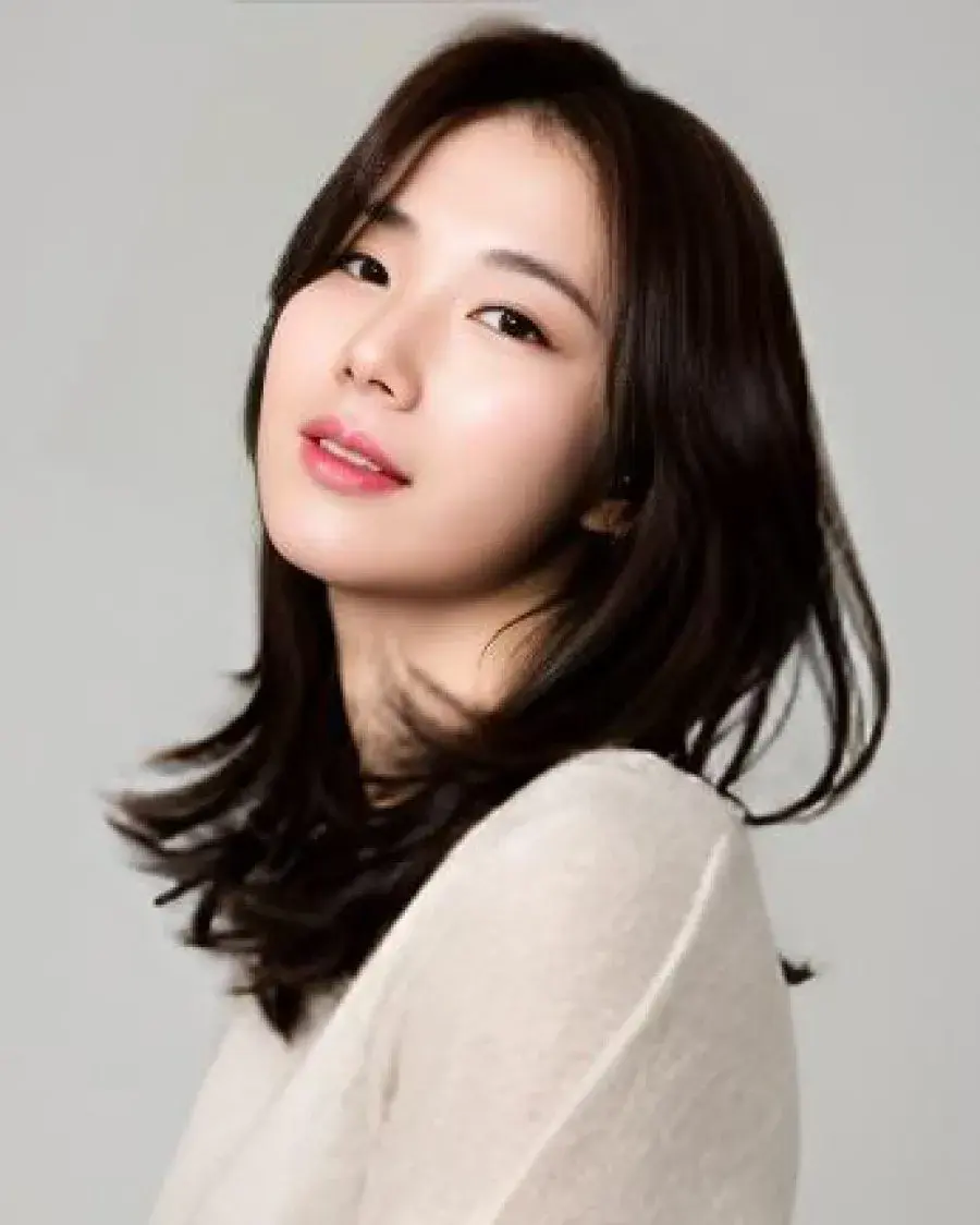 بیوگرافی Ga Hee Jung