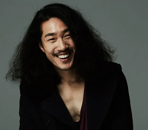 بیوگرافی Yoon Young Kyun