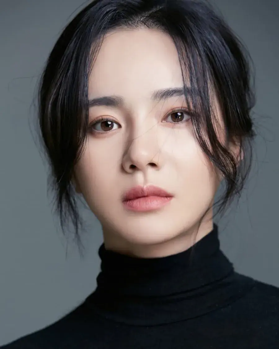 بیوگرافی Bae Eun Woo