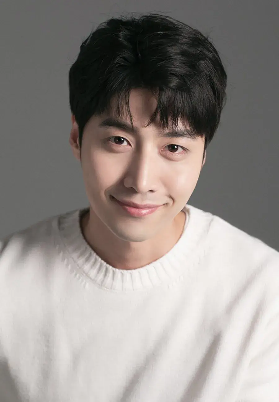 بیوگرافی Han Jung Woo