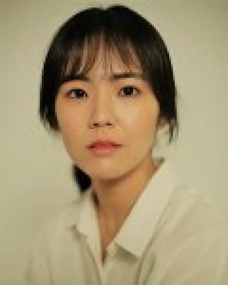 بیوگرافی Jo Min Kyung