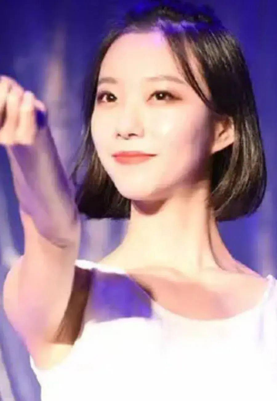 بیوگرافی Cheng Zi Ying
