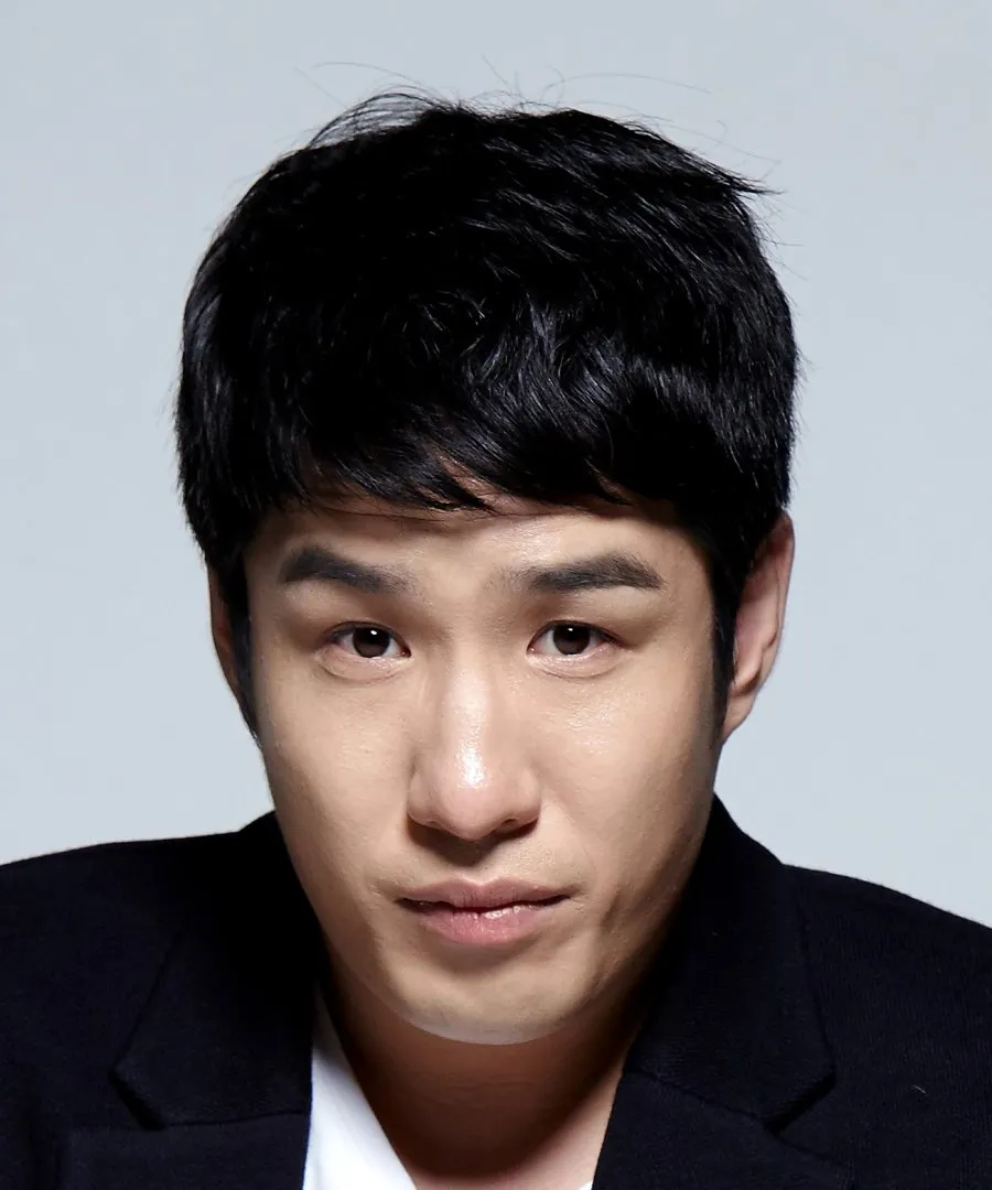Shin Hyun Tak