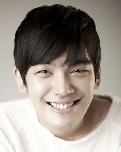 بیوگرافی Jung Woo Shik