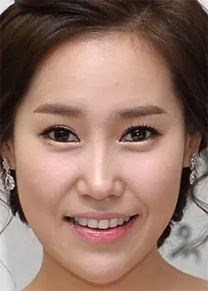 بیوگرافی Hwang Eun Jung